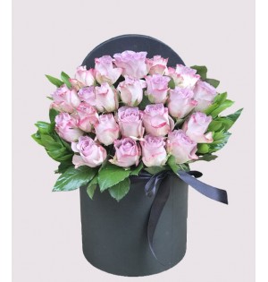 Kutuda Lila Gül Tasarımı